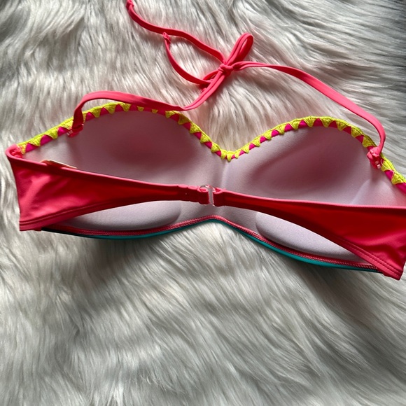 ☀️ Beautiful Neon Bikini Top - Picture 4 of 5